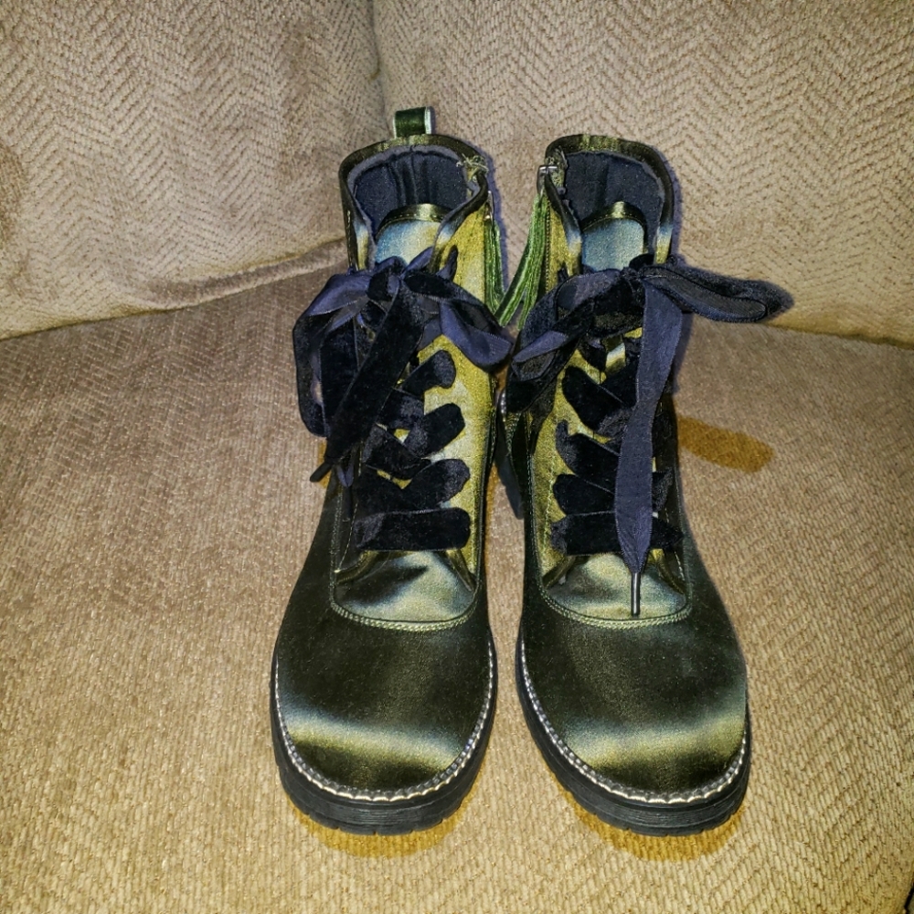 New Dirty Laundry satin and velvet green combat style boot